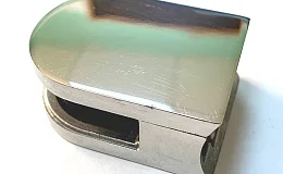 Стеклодержатель для трубы 38.1 (8мм) штамп. (зеркало) полукруглый, марка AISI 304