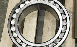 Подшипник 3003760 ZWZ (23160CA/W33)