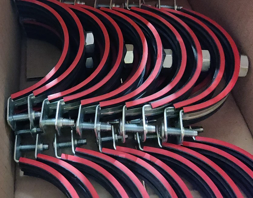 Хомут трубный сталь оц с резин прокладк 4" (Дн 108-116) ±2мм М10 б/к BILTI